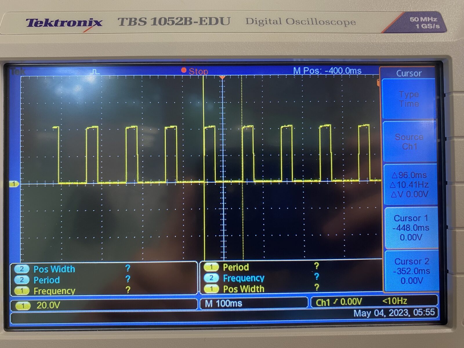 The one-shot firing on the scope. This is the circuit doing exactly what it was drawn to do.